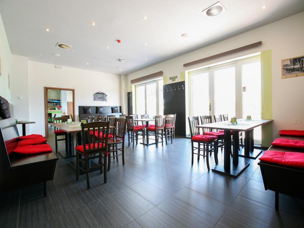 Nad Královnou Hotel&Restaurant Praga Quarto foto