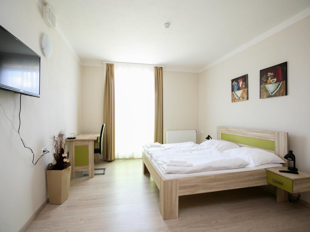 Nad Královnou Hotel&Restaurant Praga Quarto foto
