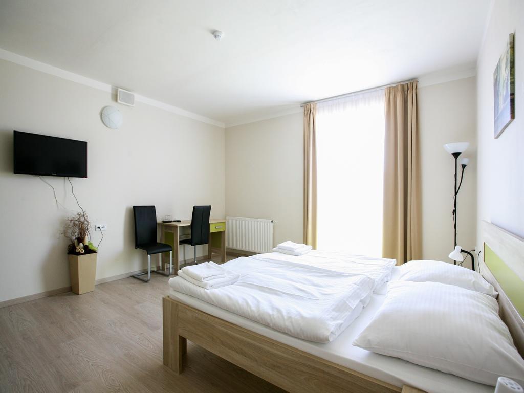 Nad Královnou Hotel&Restaurant Praga Quarto foto